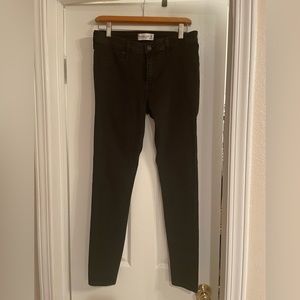 A&F. Mid rise Jean Legging. Size 30/ 10.